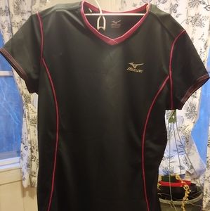Mizuno running/workout t-shirt.